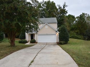 2106 Bennett Woods Ct, Charlotte, NC 28216