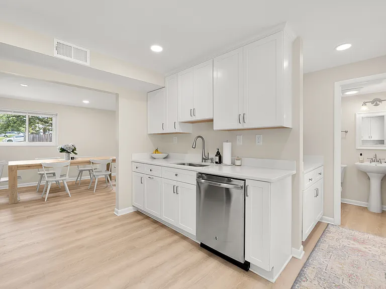 11834 Charles Rd — Photo 10