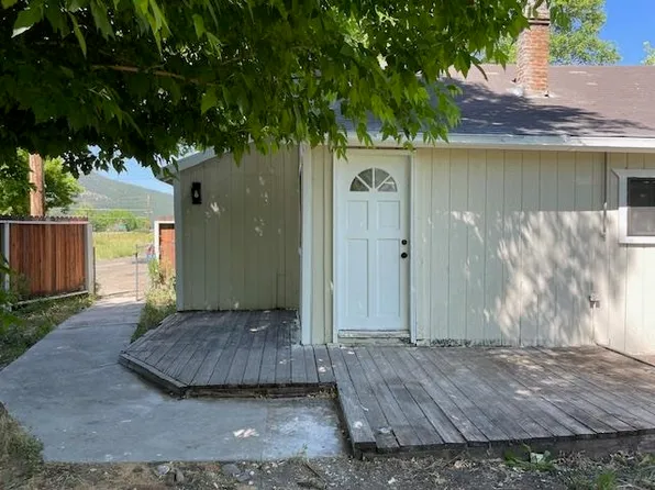 213 Willow St, Loyalton, CA 96118