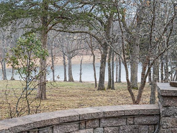 2nd image of 626 Gray Fox Road