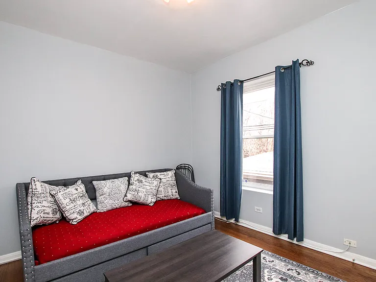 1626 W Farwell Ave #1F — Photo 9