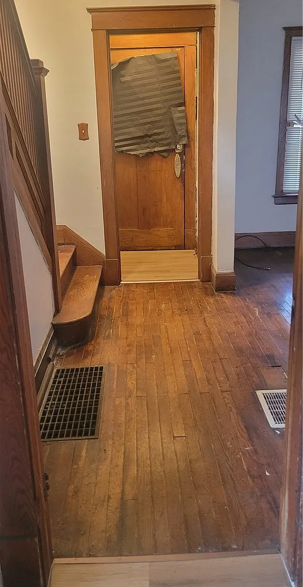 4 bed, 1.0 bath, 1320 sqft, $1,500 — Photo 4