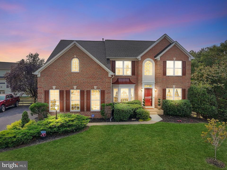 1st image of 10624 Wulford Ct