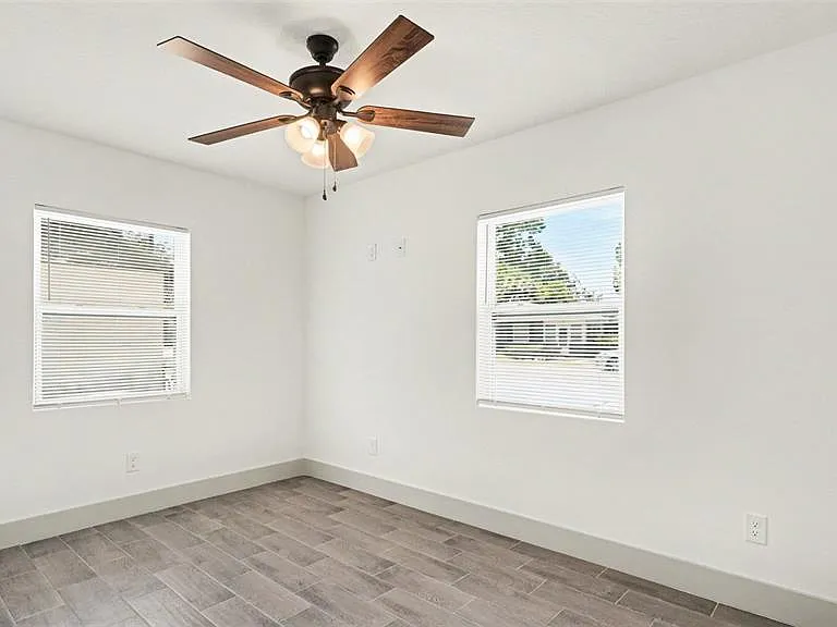 1109 NW 14th Ave — Photo 24