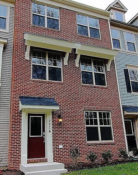 1114 Red Hawk Way — Photo 1