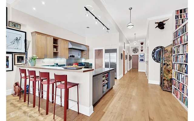 Sold by Douglas Elliman | media 32