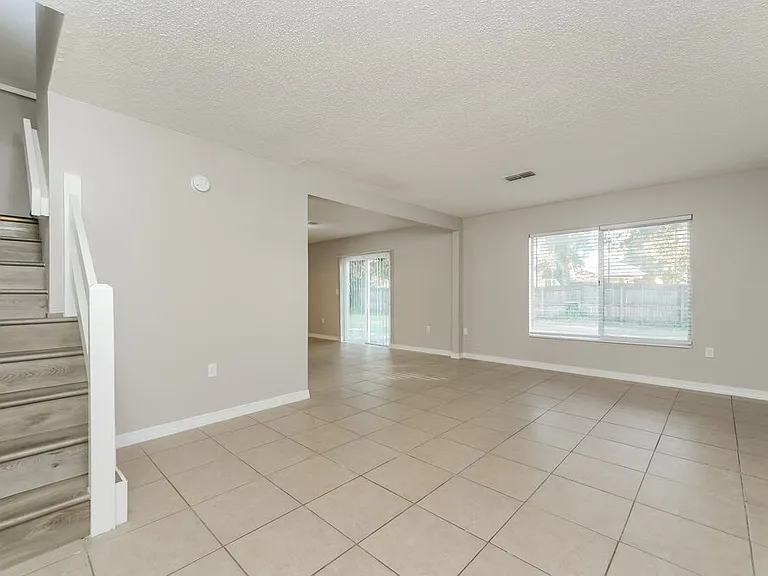 1140 Windway Cir — Photo 5