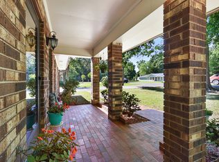 1121 N Monte Blanc Dr, Abbeville, LA 70510