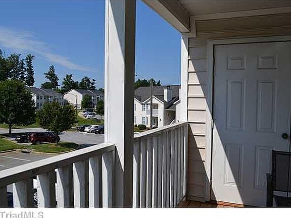 5th image of 804 Folly Ct Unit H
