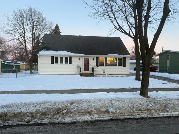 1360 8th Ave SE, Rochester, MN 55904