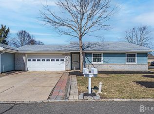 504 Belford Rd #B, Monroe Township, NJ 08831