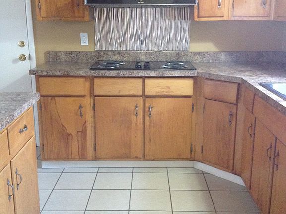 4th image of 4741 Charney Ave