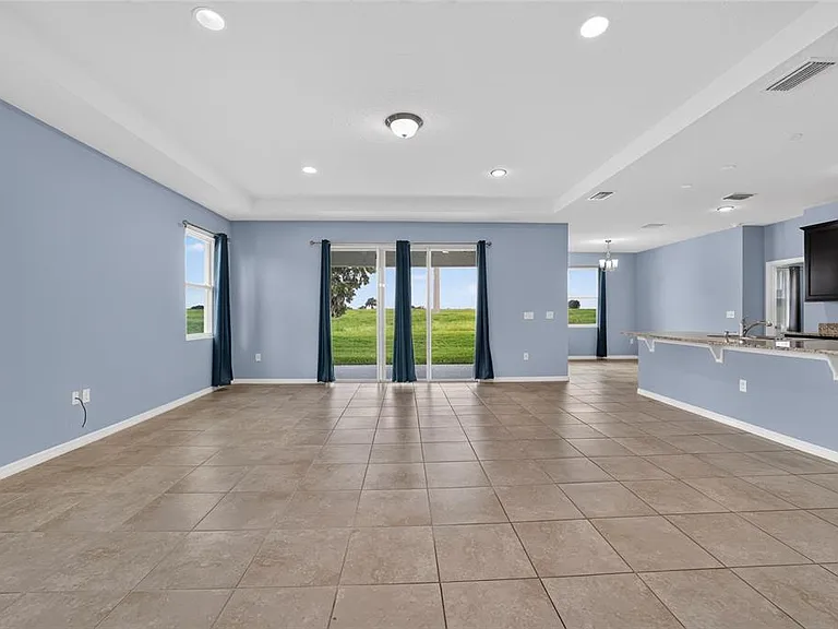 4572 SW 65th Pl — Photo 12