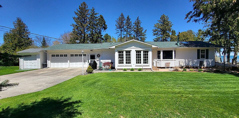 1st image of 9731 Jesse Dr