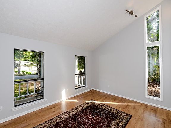 4th image of 150 Creekmont Way