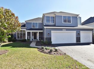 S607 Grengs Ln, Geneva, IL 60134