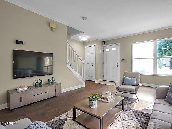 4th image of 5743 High Rock Dr