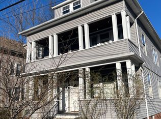 117 Radcliffe Ave #1, Providence, RI 02908