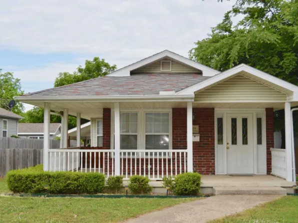 2026 Annie Baxter Ave, Joplin, MO 64804
