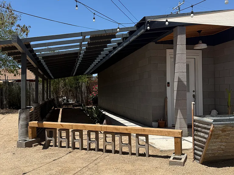 1130 E Palm Ln — Photo 35