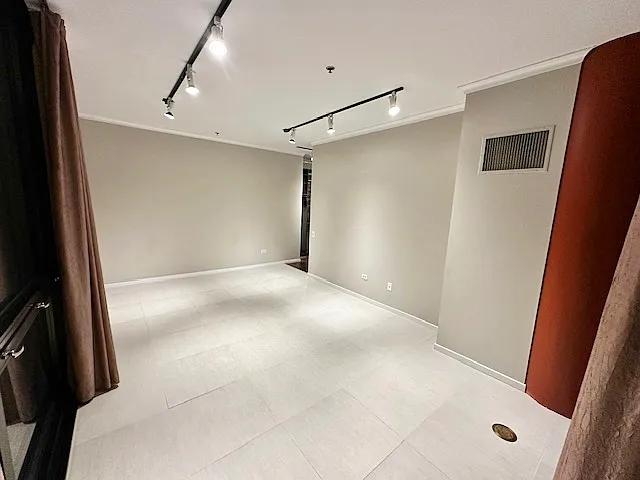 210 S Desplaines St #2211 — Photo 8