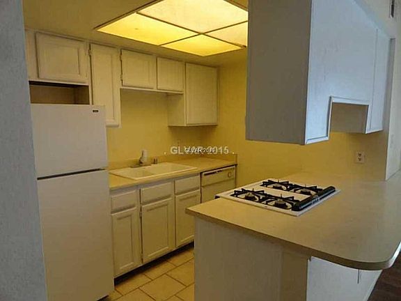 5th image of 581 Sellers Pl #0