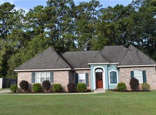 21309 Lake Pontchartrain Dr, Ponchatoula, LA 70454