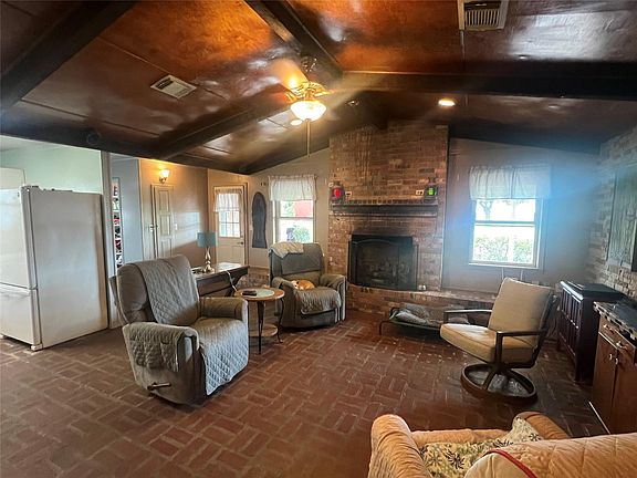 3rd image of 2144 Wendt Rd