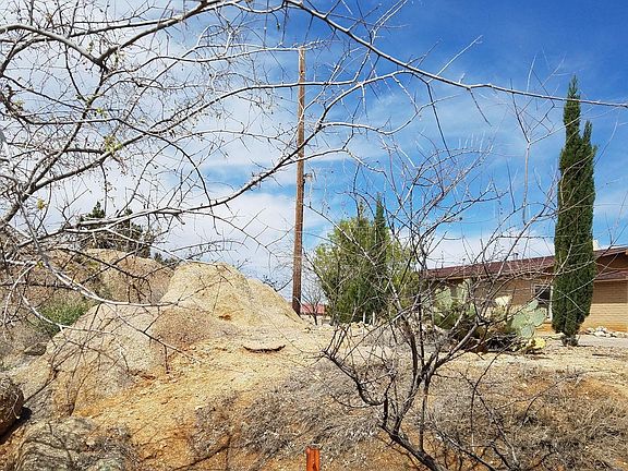 2nd image of 2650 N Rockliffe Blvd