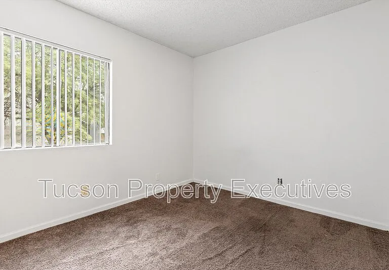 319 E Mohave Rd #206 — Photo 12