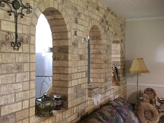5th image of 21172 Lauderdale Ln