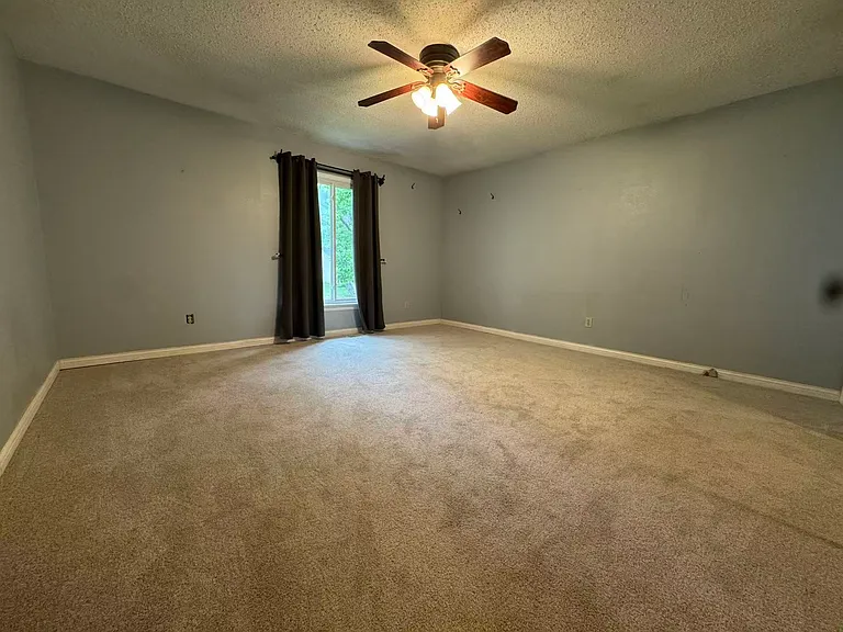15420 Country Ridge Dr — Photo 8