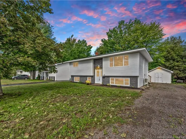 21 Shawn Ct, Riverview, NB E1B 3R5