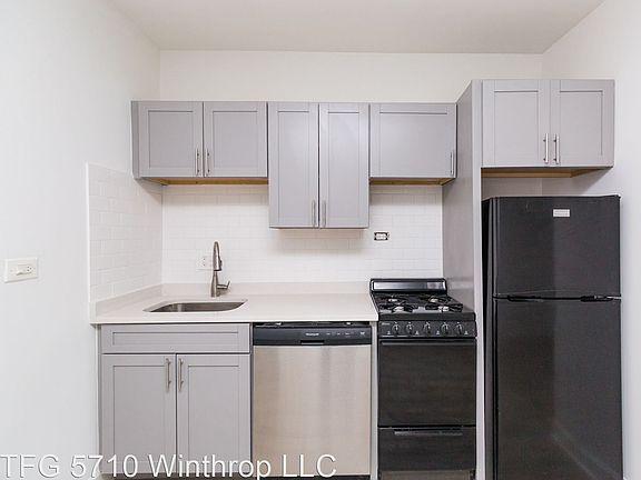 2nd image of 5710 N Winthrop Ave #G7
