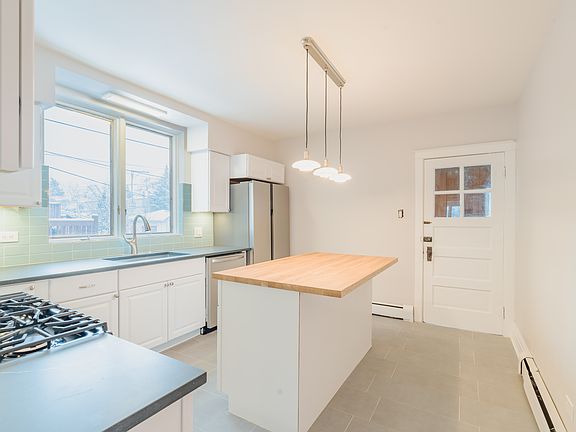 5th image of 4915 W Grace St #1