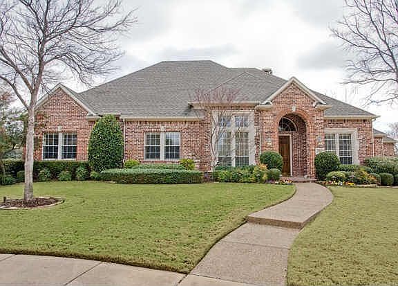 2nd image of 3300 Oak Hollow Dr