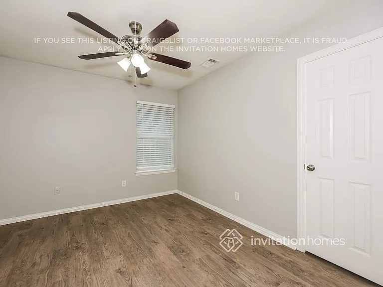 823 Yellowstone Dr — Photo 13