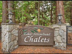 209 Coolcreek Ln, Lake Arrowhead, CA