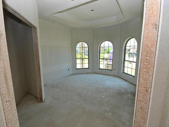 2nd image of 4129 Mohican Cir