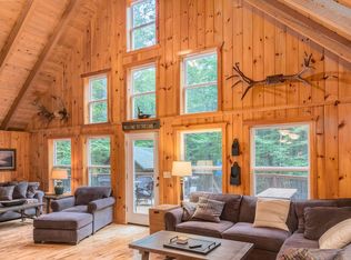 877 Sunset Rd, Raymond, ME 04071