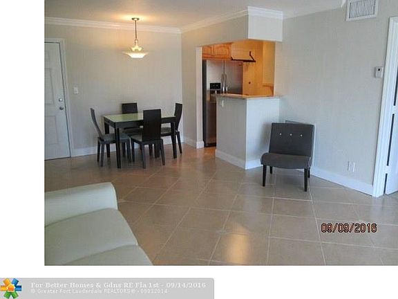 4th image of 3040 NE 16th Ave APT A212