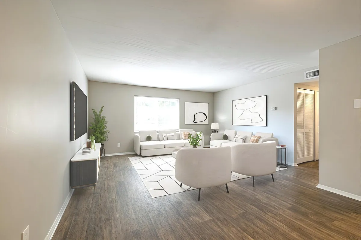 Living area - Eagle Trace Apartments