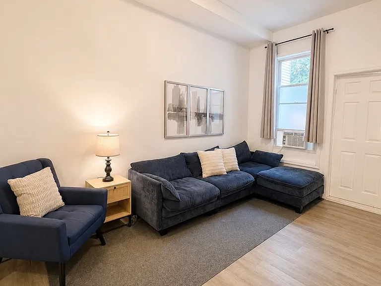 31 Irving St #1 — Photo 2
