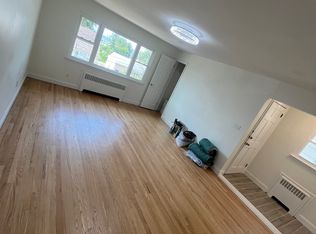 4 Carlen Ct FLOOR 2, Fairview, NJ 07022