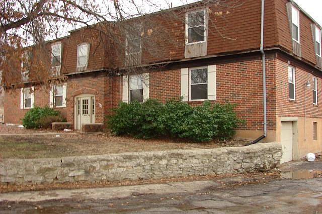 2nd image of 8615 Countryshire Ln
