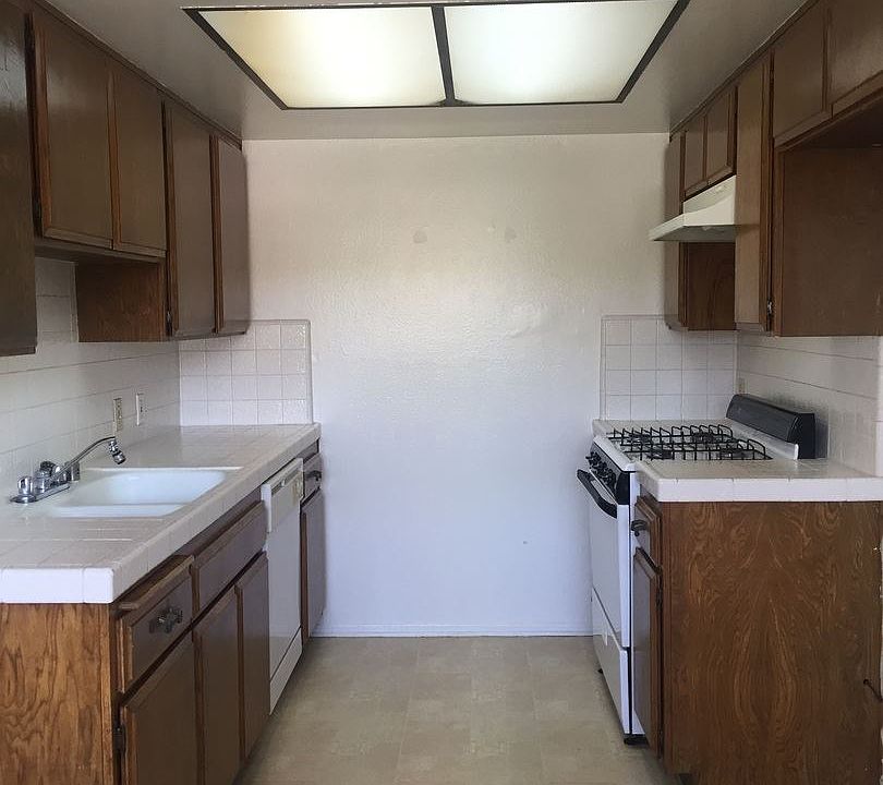 1st image of 1331 S Leland St APT 8