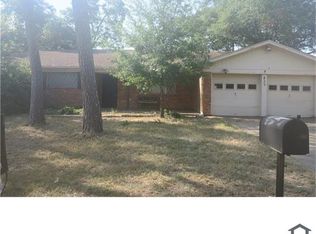 824 Stratford Dr, Bedford, TX 76021