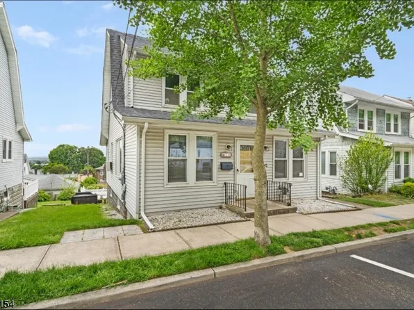 26 Thomas St, Clifton City, NJ 07013