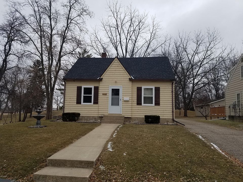 1st image of 216 Havana St