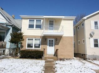 5912 W Siegfried Pl, Milwaukee, WI 53214